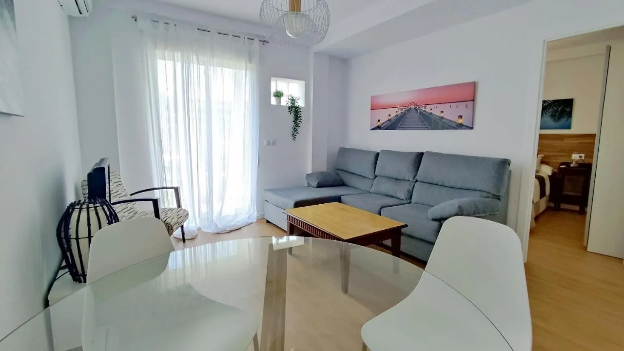 Apartment Selecta 3 Dormitorios Junto A Sanchez Pizjuan Seville Spain